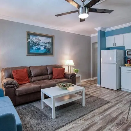 Sunset Beach Suites Of Madeira Beach! Pet Friendly Summer Getaway! Steps To Beach! - Suite 10 St. Pete Beach Exterior photo