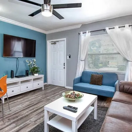 Sunset Beach Suites Of Madeira Beach! Pet Friendly Summer Getaway! Steps To Beach! - Suite 10 St. Pete Beach Exterior photo