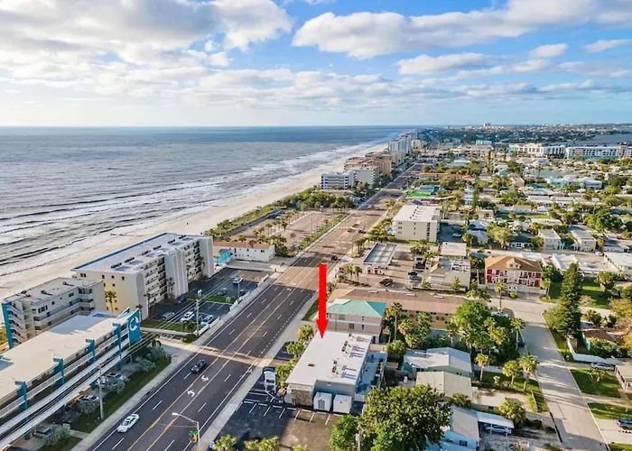 Sunset Beach Suites Of Madeira Beach! Pet Friendly Summer Getaway! Steps To Beach! - Suite 10