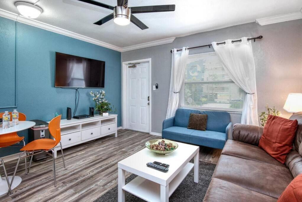 Sunset Of Madeira Beach! Pet Friendly Summer Getaway! Steps To Beach! - 10